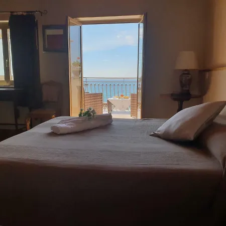 Il Girasole Giardini Naxos