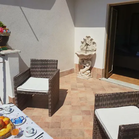 Bed and Breakfast Il Girasole Giardini Naxos